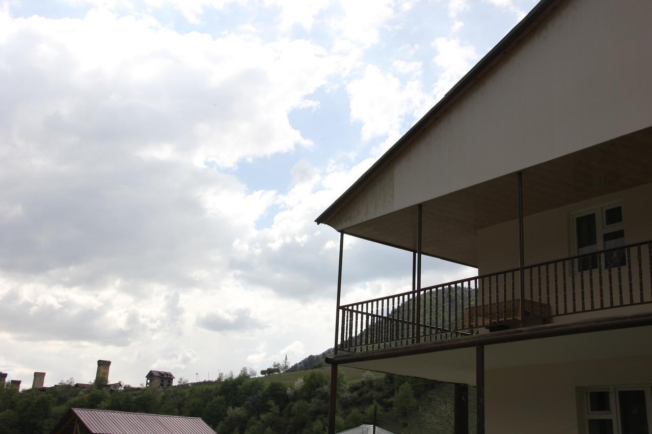 מסטיה Guesthouse Qarim מראה חיצוני תמונה