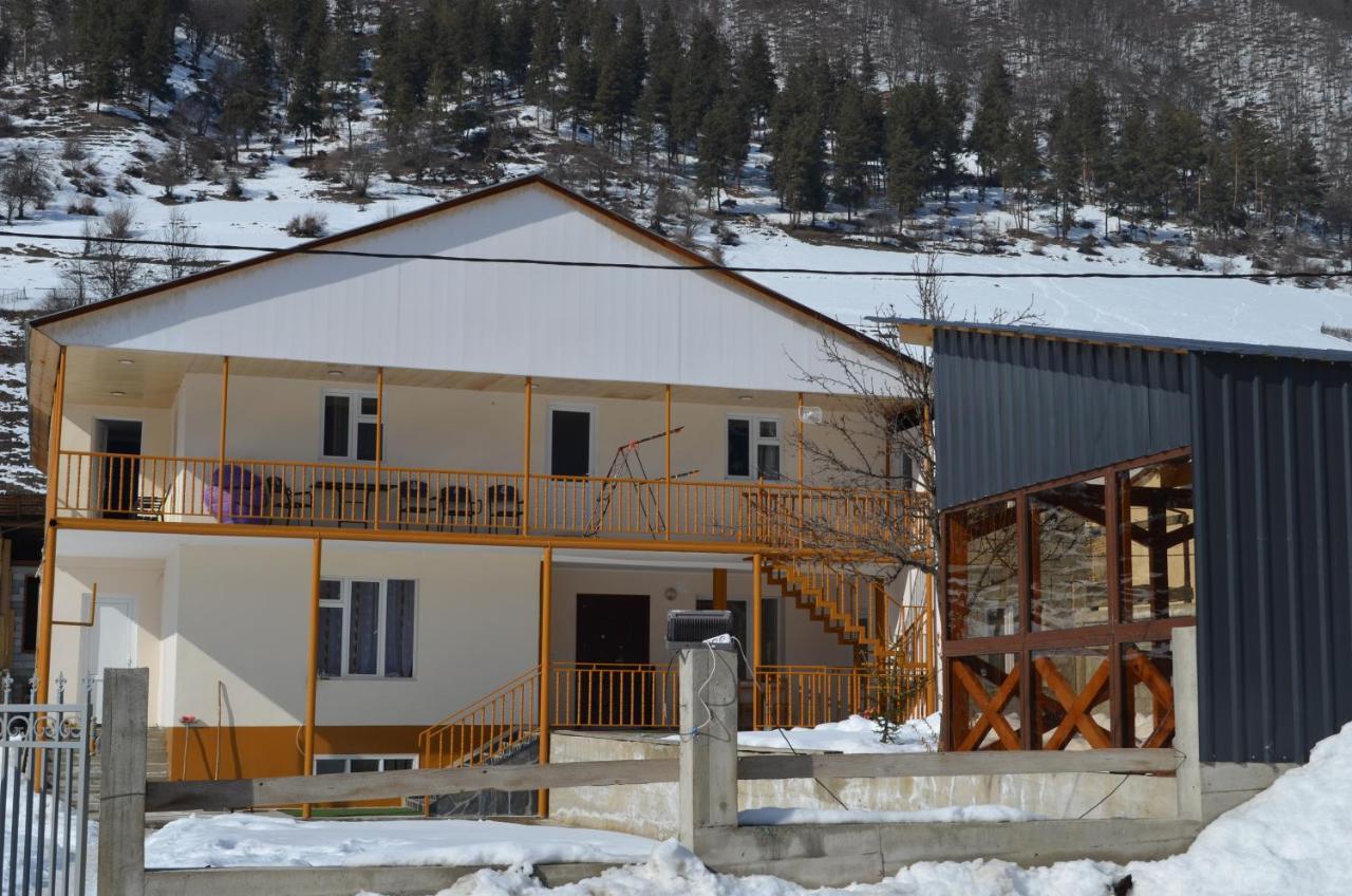 מסטיה Guesthouse Qarim מראה חיצוני תמונה