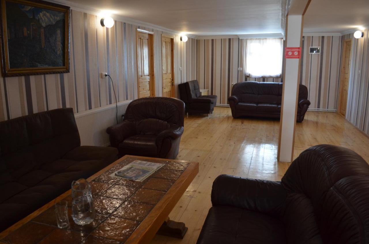 מסטיה Guesthouse Qarim מראה חיצוני תמונה